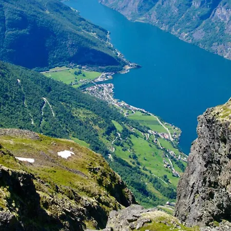 Aurlandsdalen * Aurland